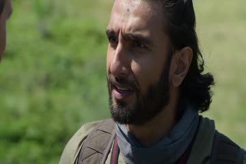 Ranveer vs Wild with Bear Grylls 2022 in Hindi thumb